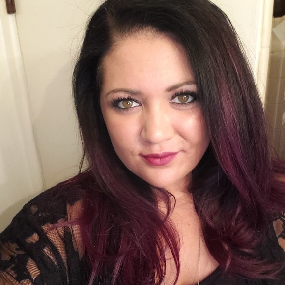 Meet your Posher, Nakita - Picture 3 of 4